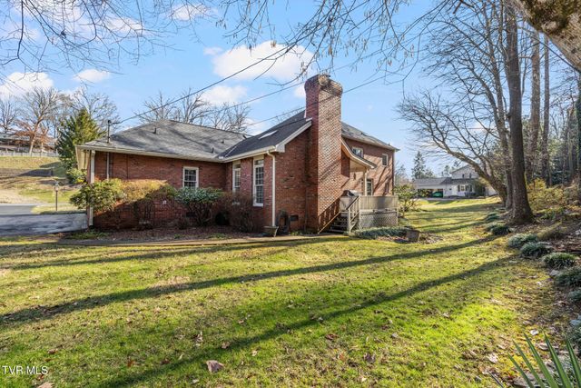 1221 Radcliffe Avenue, Kingsport, TN 37664