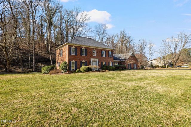 1221 Radcliffe Avenue, Kingsport, TN 37664