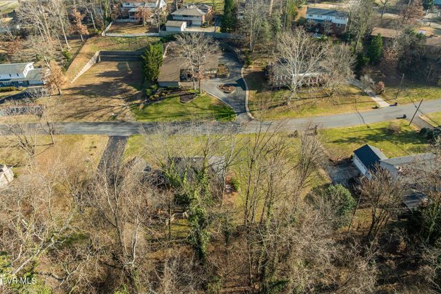 1221 Radcliffe Avenue, Kingsport, TN 37664