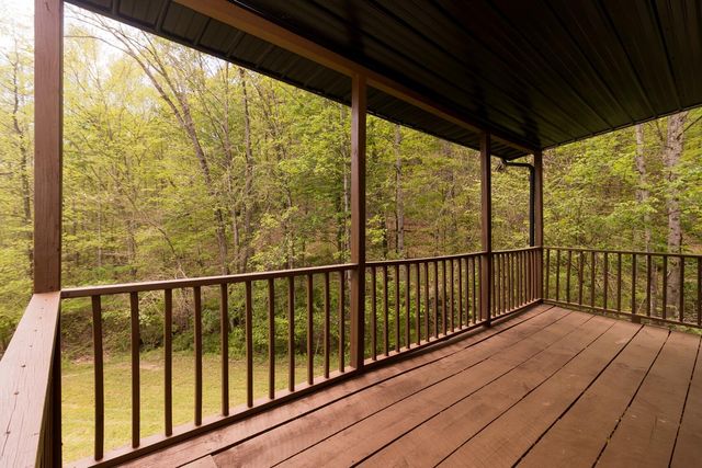 282 Major Wilhoit Road, Frenchburg, KY 40322