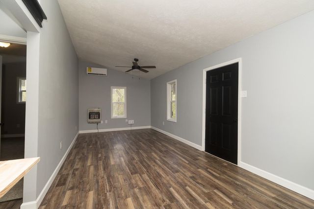282 Major Wilhoit Road, Frenchburg, KY 40322