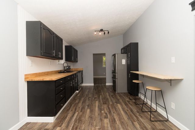 282 Major Wilhoit Road, Frenchburg, KY 40322