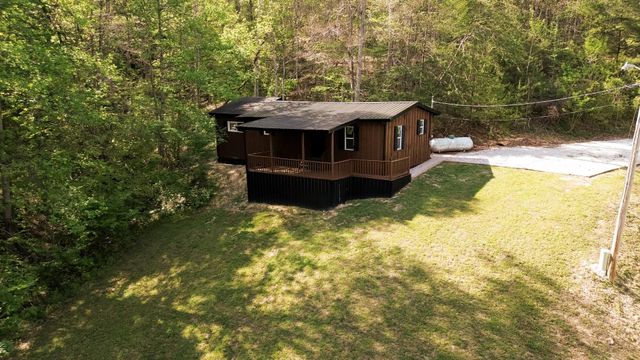 282 Major Wilhoit Road, Frenchburg, KY 40322