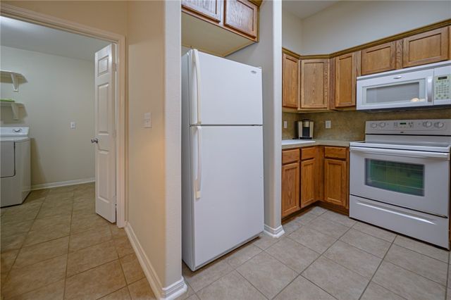 156 Whistlers Cove Road, Rockport, TX 78382