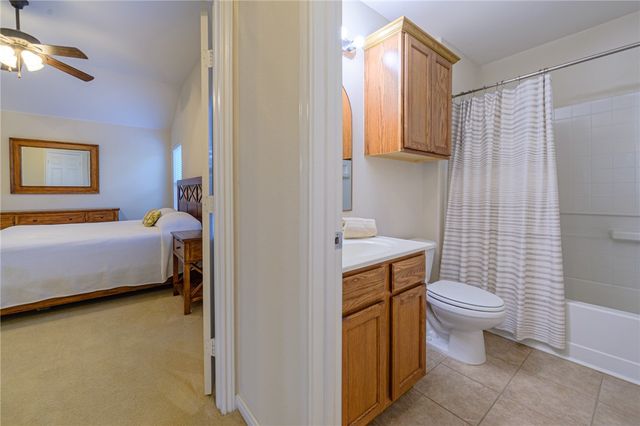 156 Whistlers Cove Road, Rockport, TX 78382