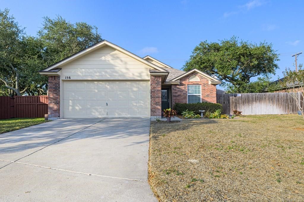 156 Whistlers Cove Road, Rockport, TX 78382