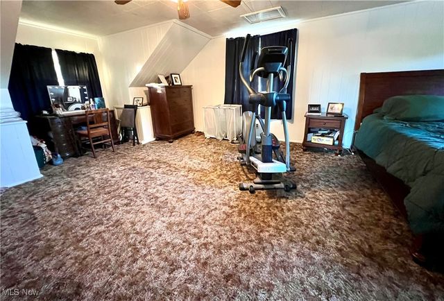 3844 Marlamont Way, Weirton, WV 26062