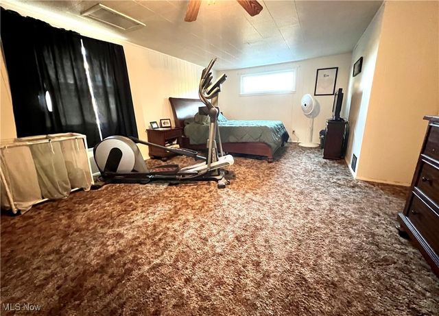 3844 Marlamont Way, Weirton, WV 26062