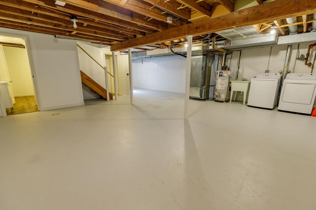 895 Starwick Drive, Ann Arbor, MI 48105