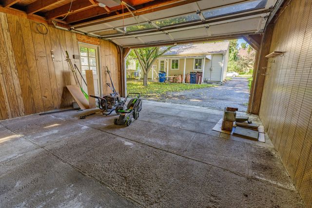 895 Starwick Drive, Ann Arbor, MI 48105
