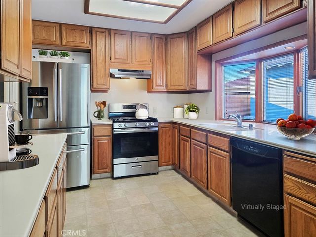 1611 W 154th Place, Gardena, CA 90247