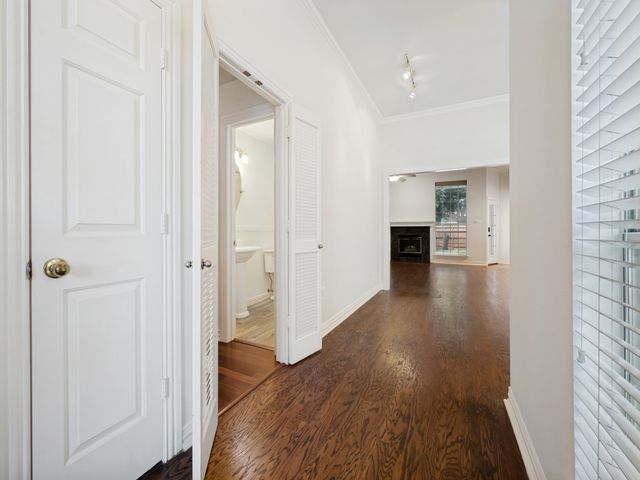 9703 Raven Lane, Irving, TX 75063