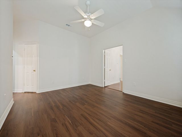 9703 Raven Lane, Irving, TX 75063