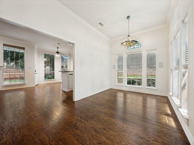 9703 Raven Lane, Irving, TX 75063