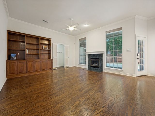 9703 Raven Lane, Irving, TX 75063