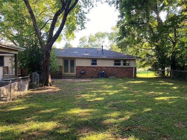 472 Manley Dr, Nashville, TN 37220
