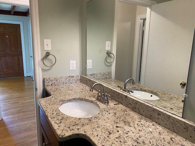 472 Manley Dr, Nashville, TN 37220
