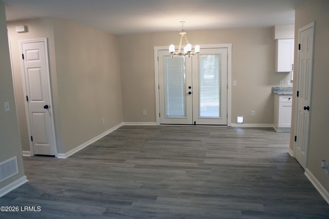 28 Springfield Road, Beaufort, SC 29907