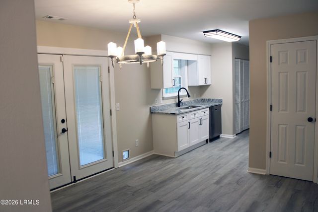 28 Springfield Road, Beaufort, SC 29907