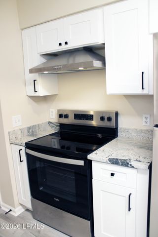 28 Springfield Road, Beaufort, SC 29907