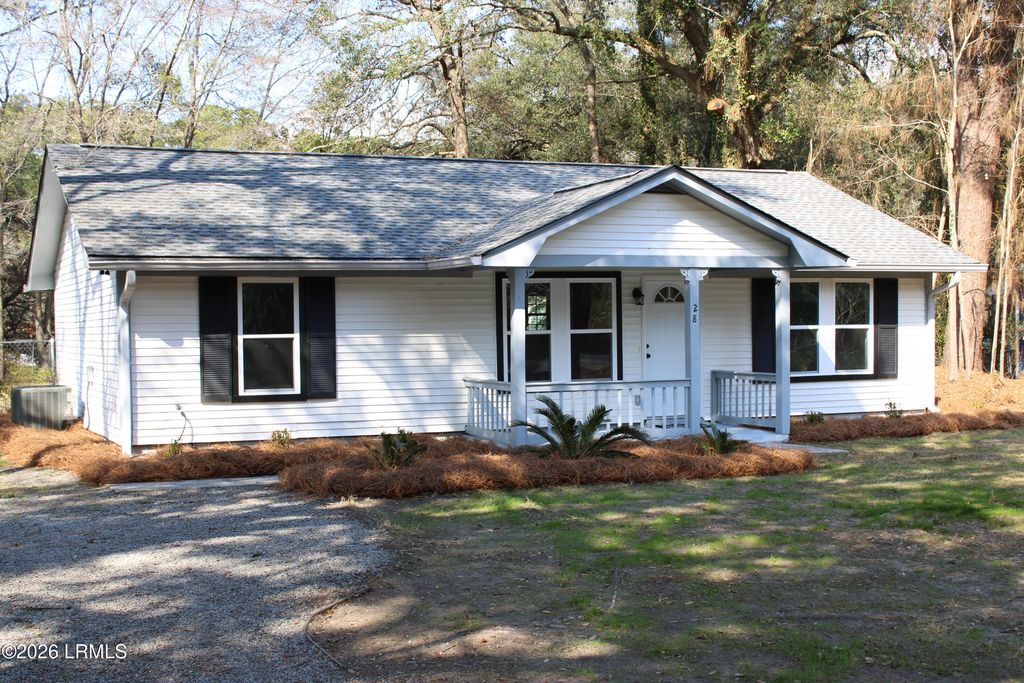 28 Springfield Road, Beaufort, SC 29907