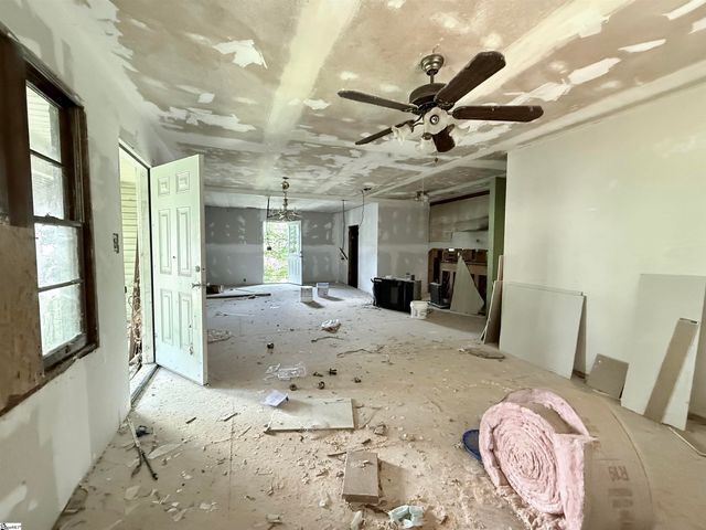 104 Cabot Court, Spartanburg, SC 29306