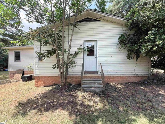 104 Cabot Court, Spartanburg, SC 29306