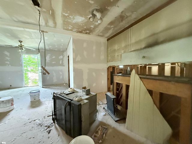 104 Cabot Court, Spartanburg, SC 29306