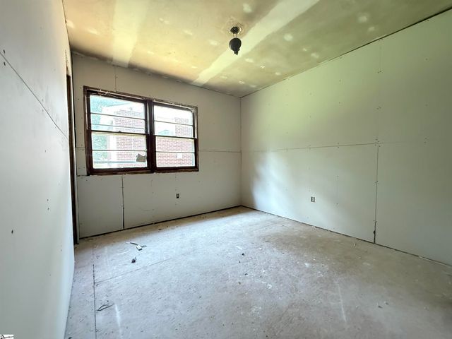 104 Cabot Court, Spartanburg, SC 29306