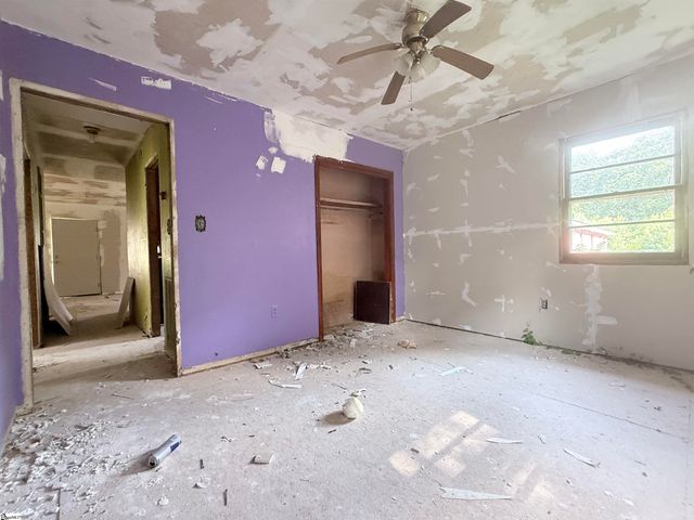 104 Cabot Court, Spartanburg, SC 29306