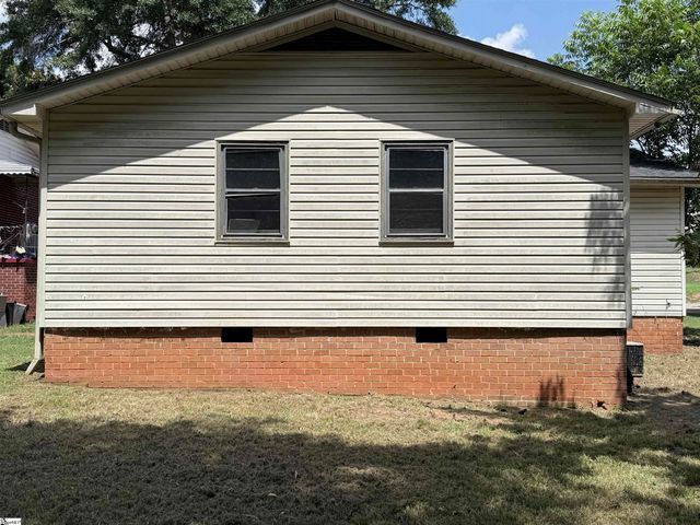 104 Cabot Court, Spartanburg, SC 29306