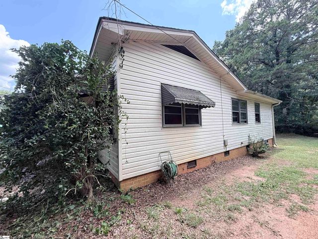 104 Cabot Court, Spartanburg, SC 29306