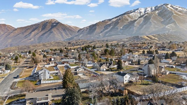 44 S ASTOR LN, Elk Ridge, UT 84651