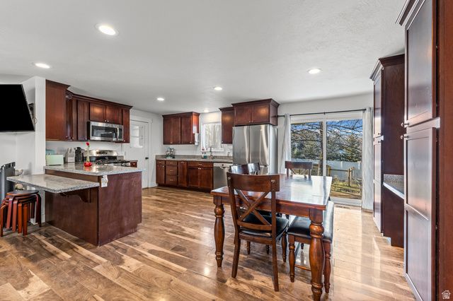 44 S ASTOR LN, Elk Ridge, UT 84651