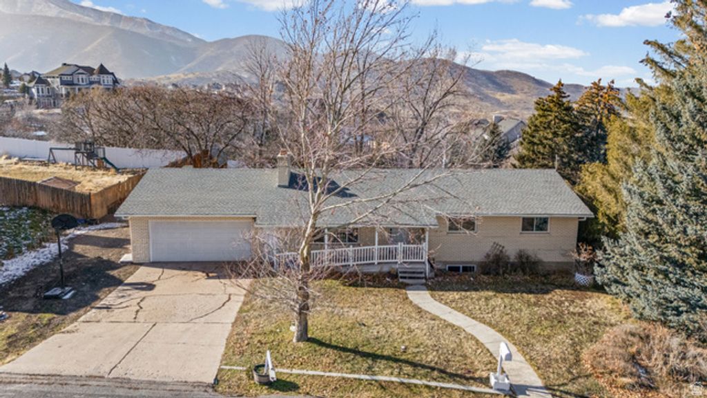 44 S ASTOR LN, Elk Ridge, UT 84651