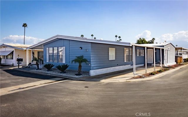 601 N Kirby 214, Hemet, CA 92545