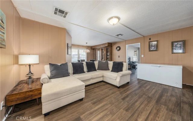 601 N Kirby 214, Hemet, CA 92545