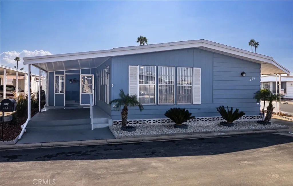 601 N Kirby 214, Hemet, CA 92545