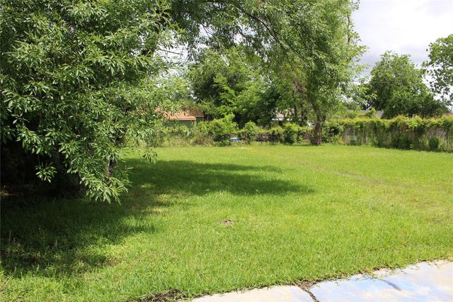 13307 Force Street, Houston, TX 77015