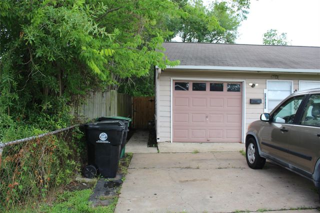 13307 Force Street, Houston, TX 77015