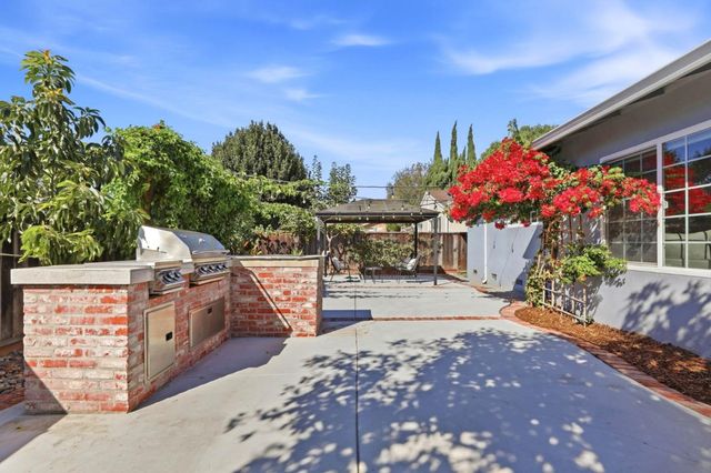 2889 Rosario, San Jose, CA 95132