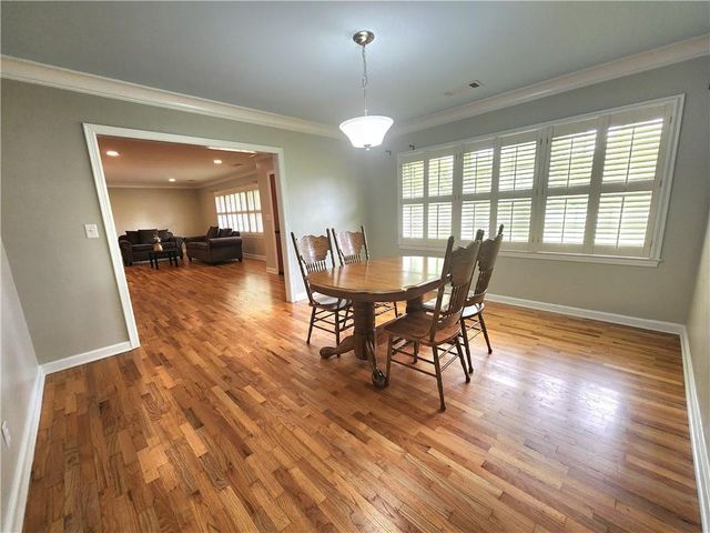 8 Highland Lane, Cartersville, GA 30120