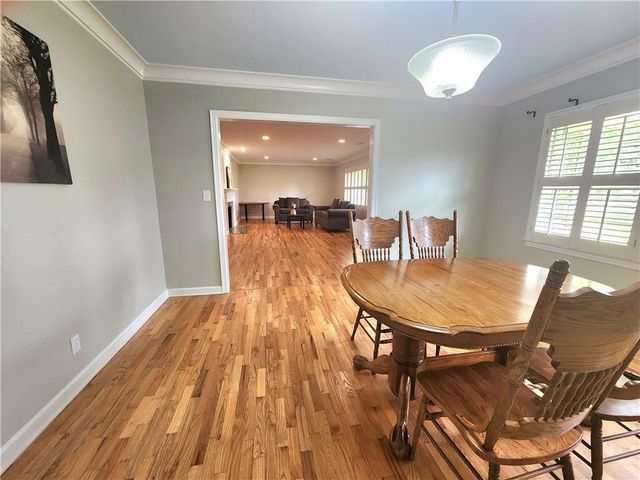 8 Highland Lane, Cartersville, GA 30120
