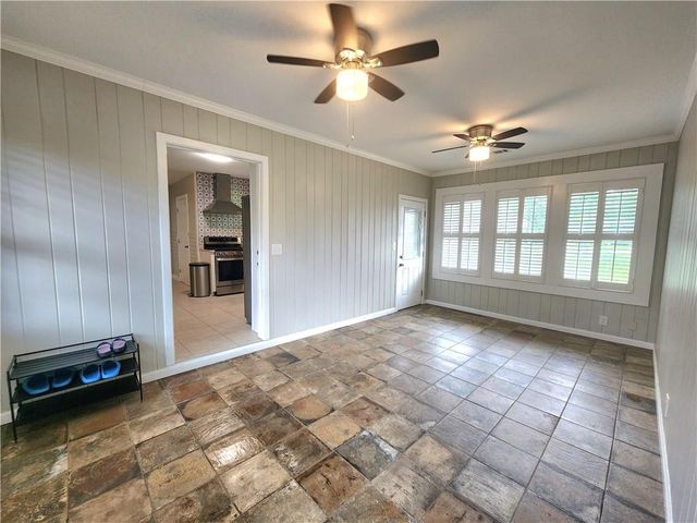 8 Highland Lane, Cartersville, GA 30120