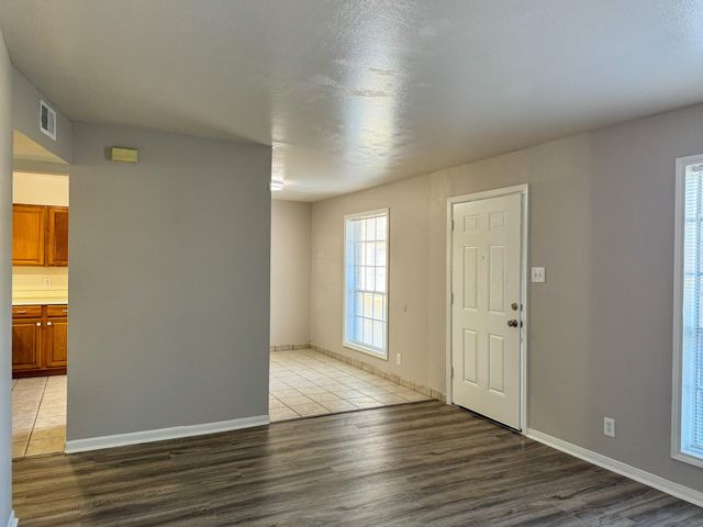 2102 5th Avenue N 7, Texas City, TX 77590