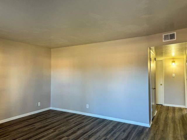2102 5th Avenue N 7, Texas City, TX 77590
