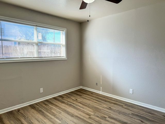 2102 5th Avenue N 7, Texas City, TX 77590