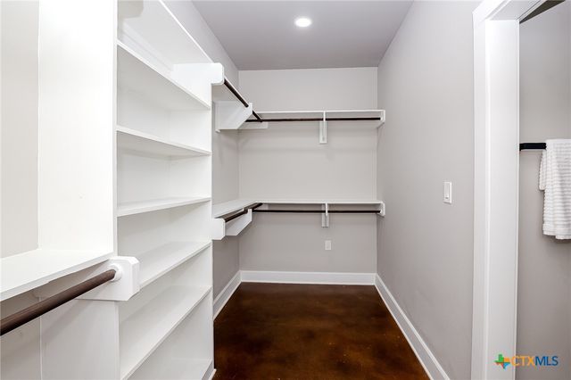 109 Luke Court, Victoria, TX 77904