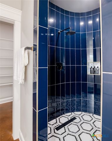 109 Luke Court, Victoria, TX 77904