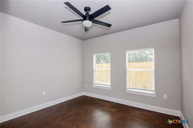 109 Luke Court, Victoria, TX 77904